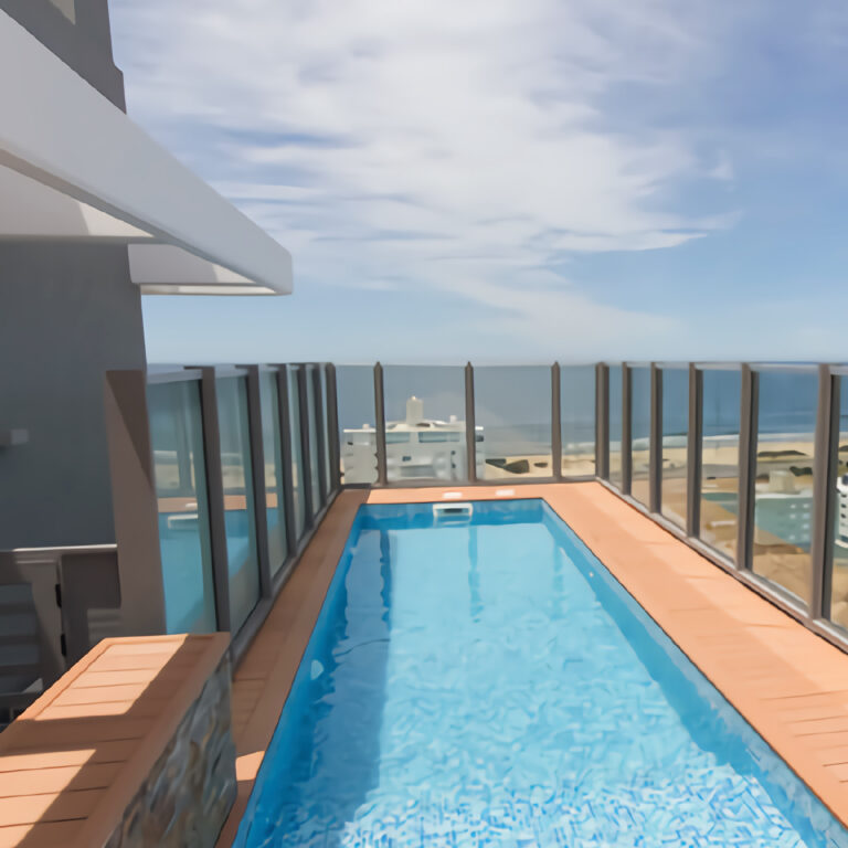 Chronos Punta del Este Amenities Piscina Piso 15